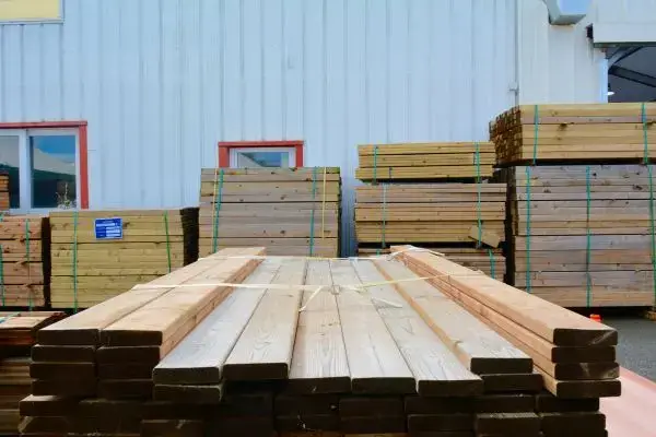arrivage-lattes-bois